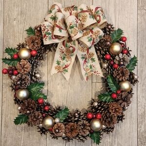 Golden Holiday Pinecone Christmas Wreath